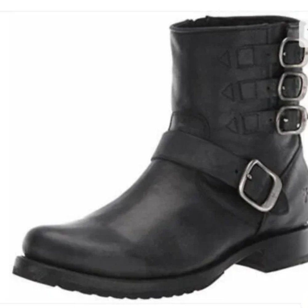 Frye Veronica Belted Short Moto Combat Boot size 7